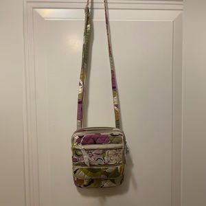 Vera Bradley crossbody. Like new!